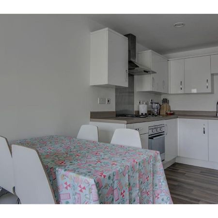 Large, Spacious And Modern Apt For 4 In Manchester Luaran gambar