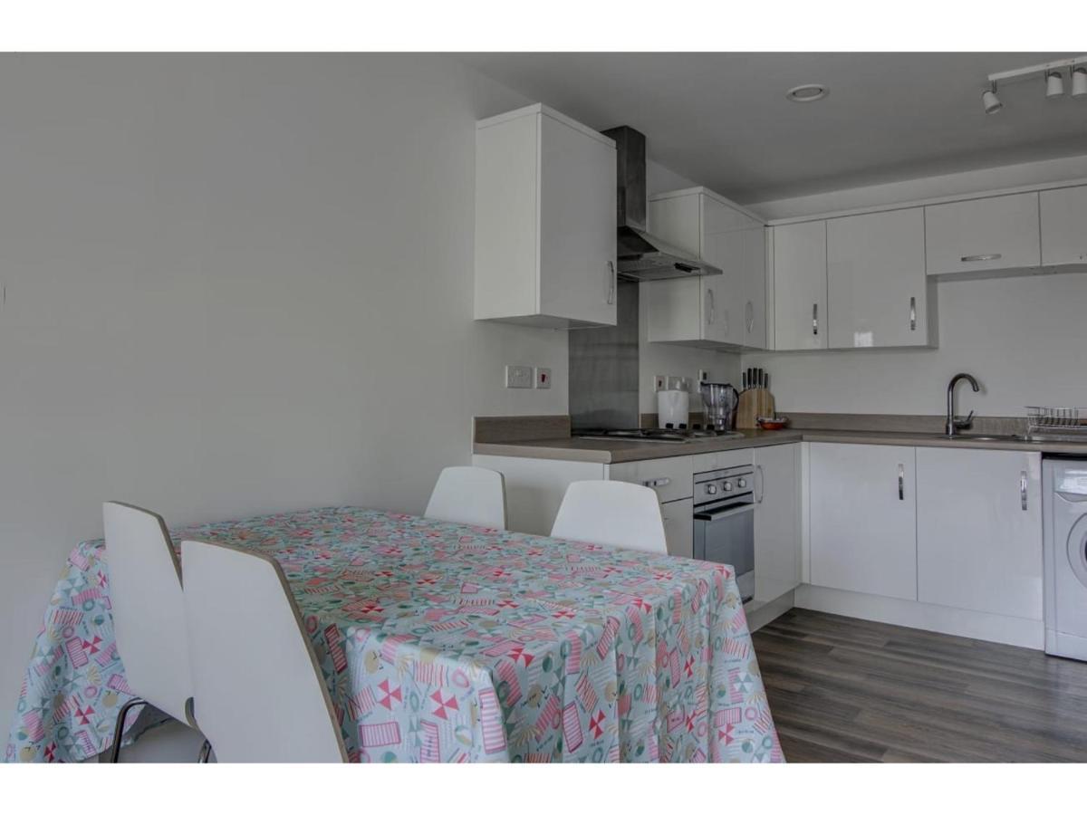 Large, Spacious And Modern Apt For 4 In Manchester Luaran gambar
