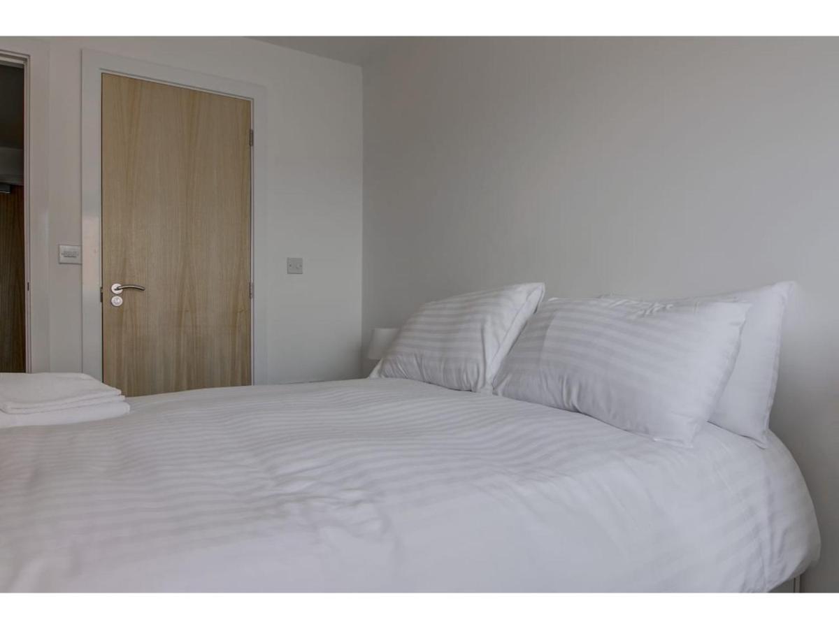 Large, Spacious And Modern Apt For 4 In Manchester Luaran gambar